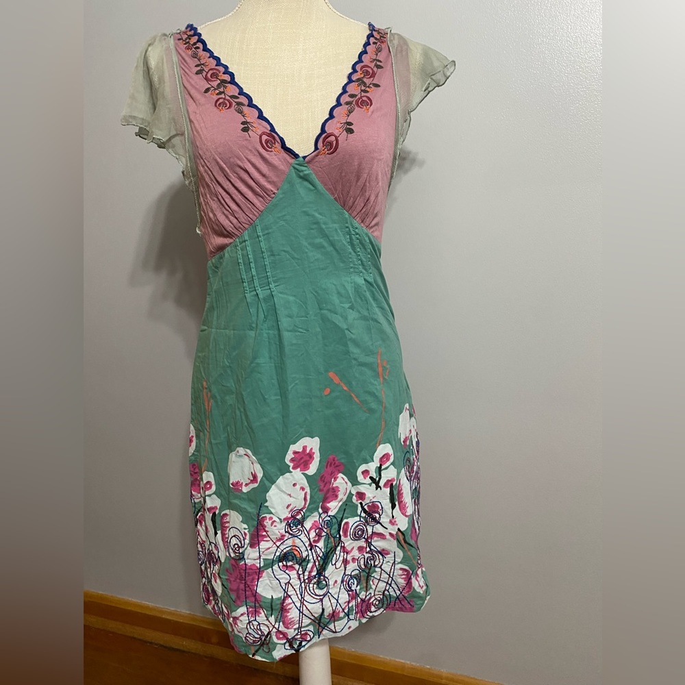 Sweet embroidered dress aryeh / axyeh